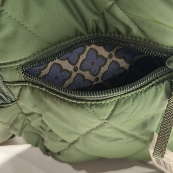 NWT Vera Bradley Essential Sling Crossbady Backpack with Front Pocket. - Picture 7 of 9